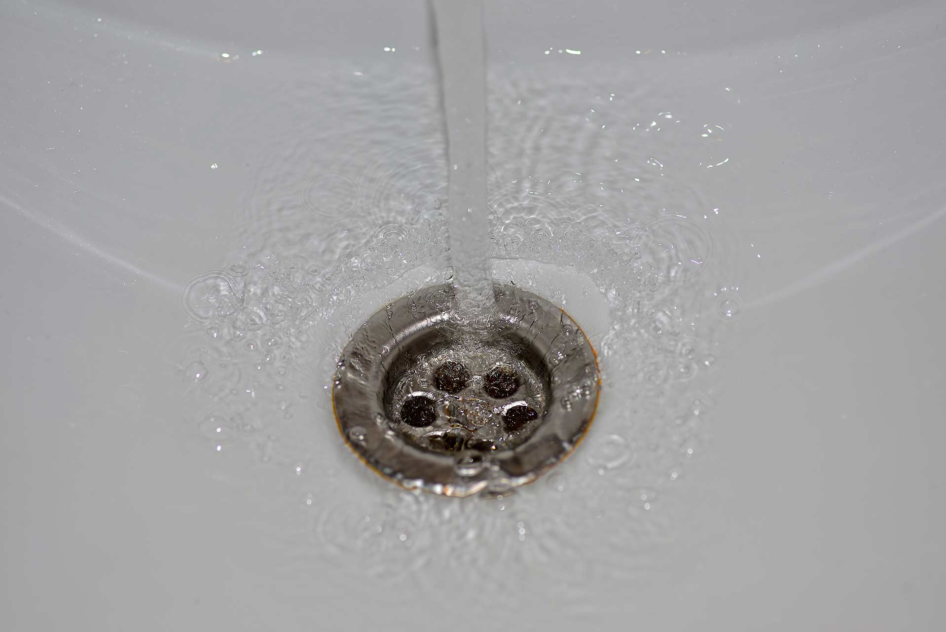 A2B Drains provides services to unblock blocked sinks and drains for properties in March.